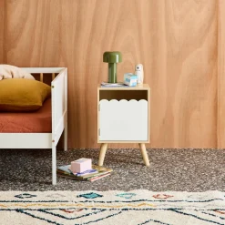 Mesita de noche infantil con patas de madera de pino, 1 puerta