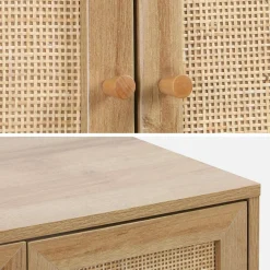 Mueble bajo lavabo decorado en madera y caña