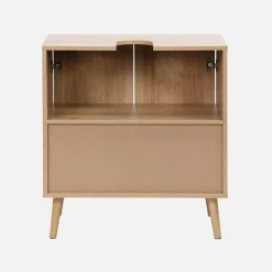 Mueble bajo lavabo decorado en madera y caña