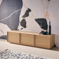 Mueble de TV con decoración de madera y 3 puertas, 140cm