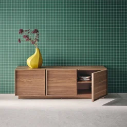 Mueble de TV con decoración de madera y 3 puertas, 140cm