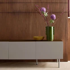 Mueble de TV de metal y decoración de madera con 4 puertas, 180 cm