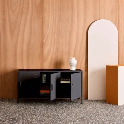 Mueble de TV industrial de metal con 3 puertas, 120cm