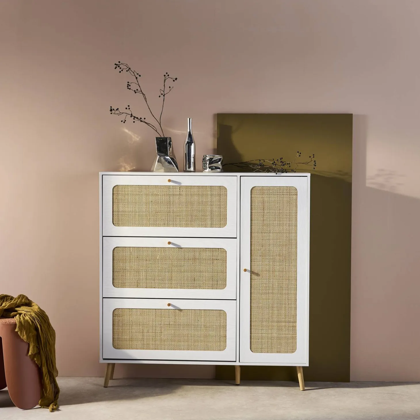 Mueble para zapatos de caña con 3 cajones
