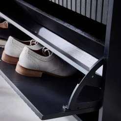 Mueble zapatero con 3 puertas acanaladas
