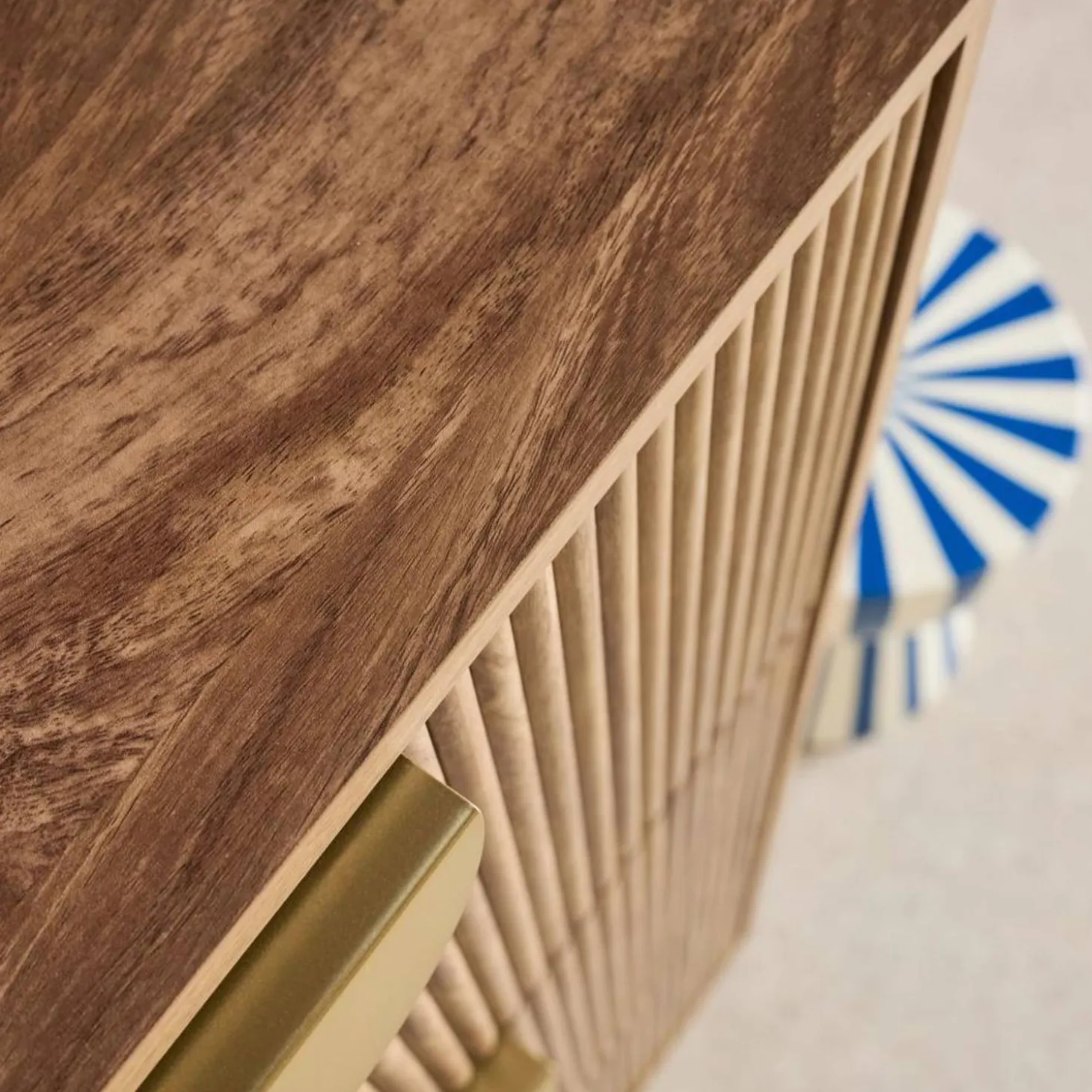 Mueble zapatero con efecto ranurado, 3 cajones