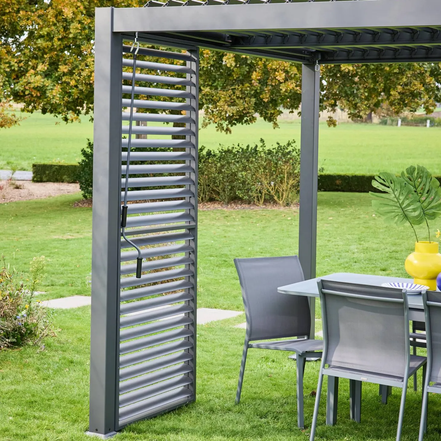 Persiana con lamas orientables para pérgola bioclimática de aluminio, 1m