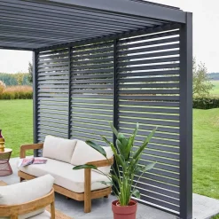 Pérgola bioclimática de aluminio 3x4m + 3 persianas de 130cm