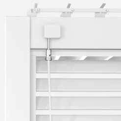 Pérgola bioclimática de aluminio adosada 3x4m + 3 persianas 1.3m