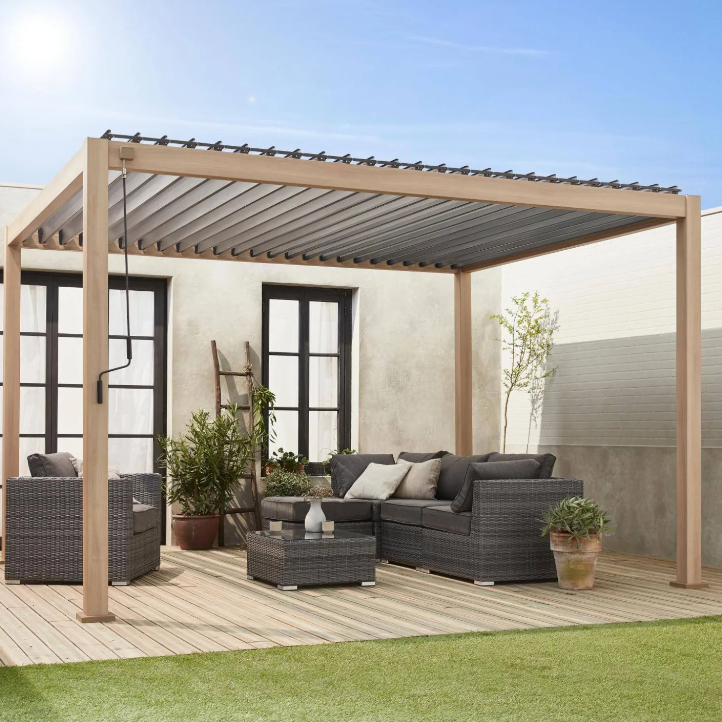 Pérgola bioclimática 3x4m de aluminio con lamas orientables