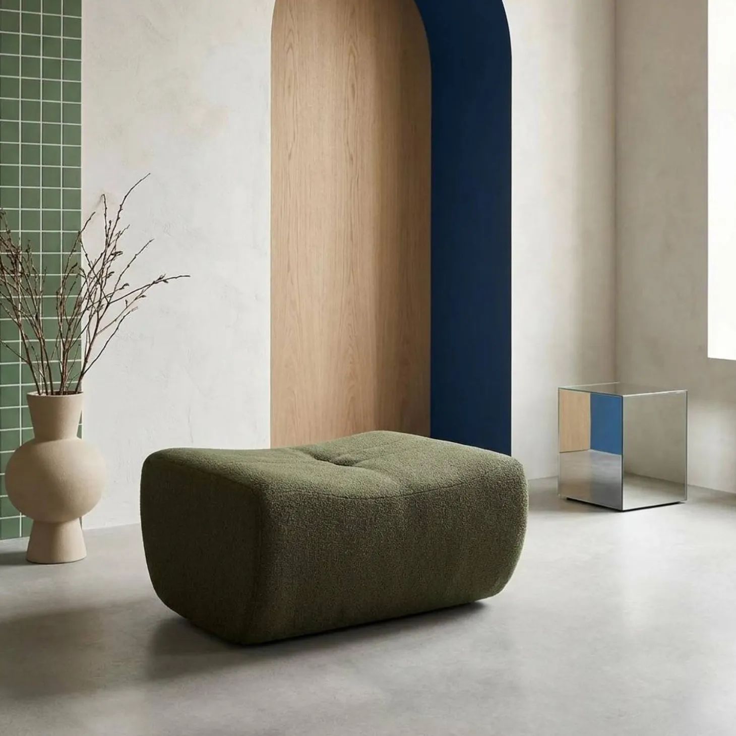 Reposapiés para sillón Sokol de borreguito texturizado