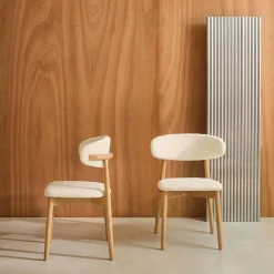 Silla de madera de hevea y tejido borreguito, set de 2
