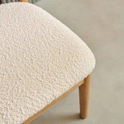 Silla de madera de hevea y tejido borreguito, set de 2