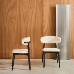 Silla de madera de hevea y tejido borreguito, set de 2