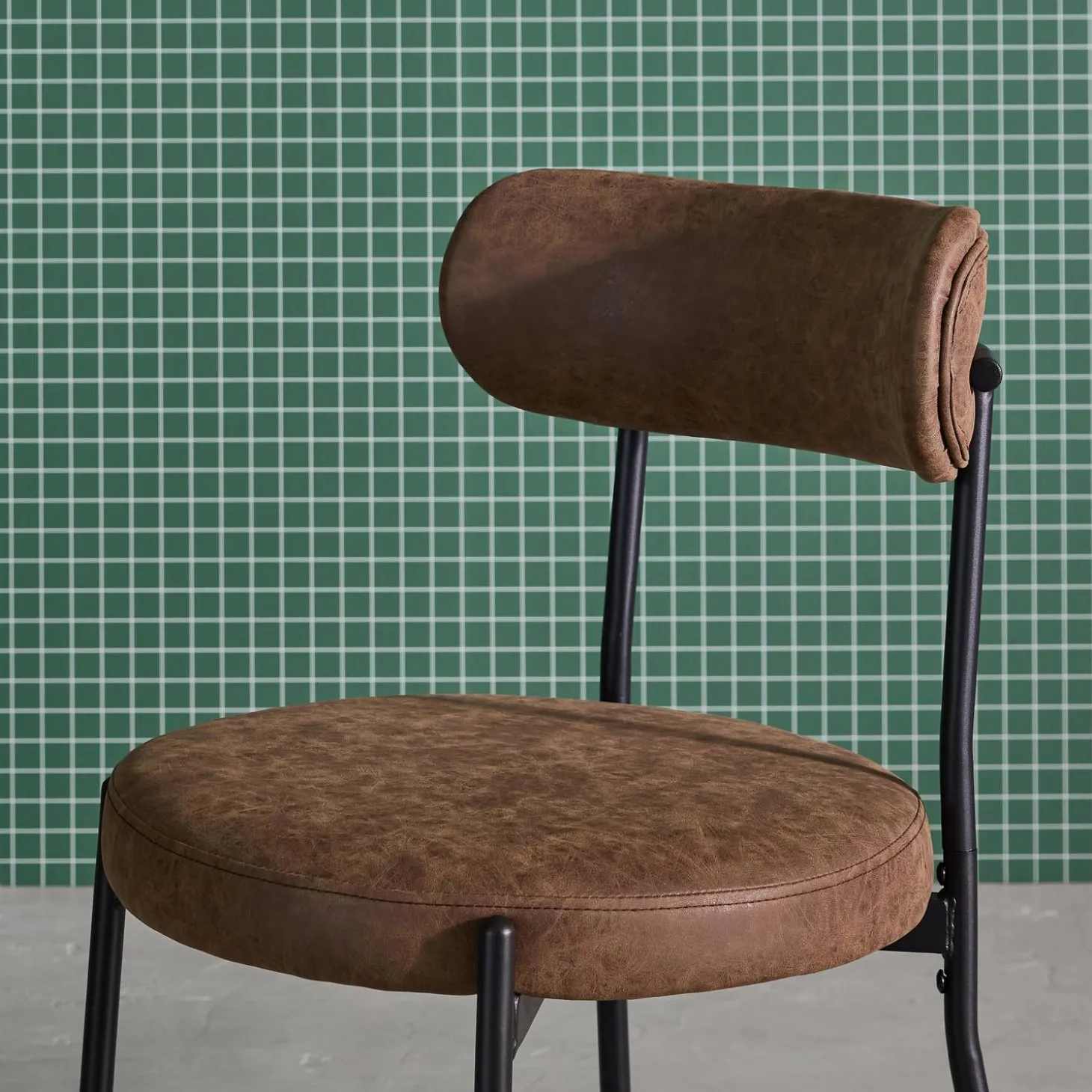 Silla de metal y polipiel marrón, set de 2