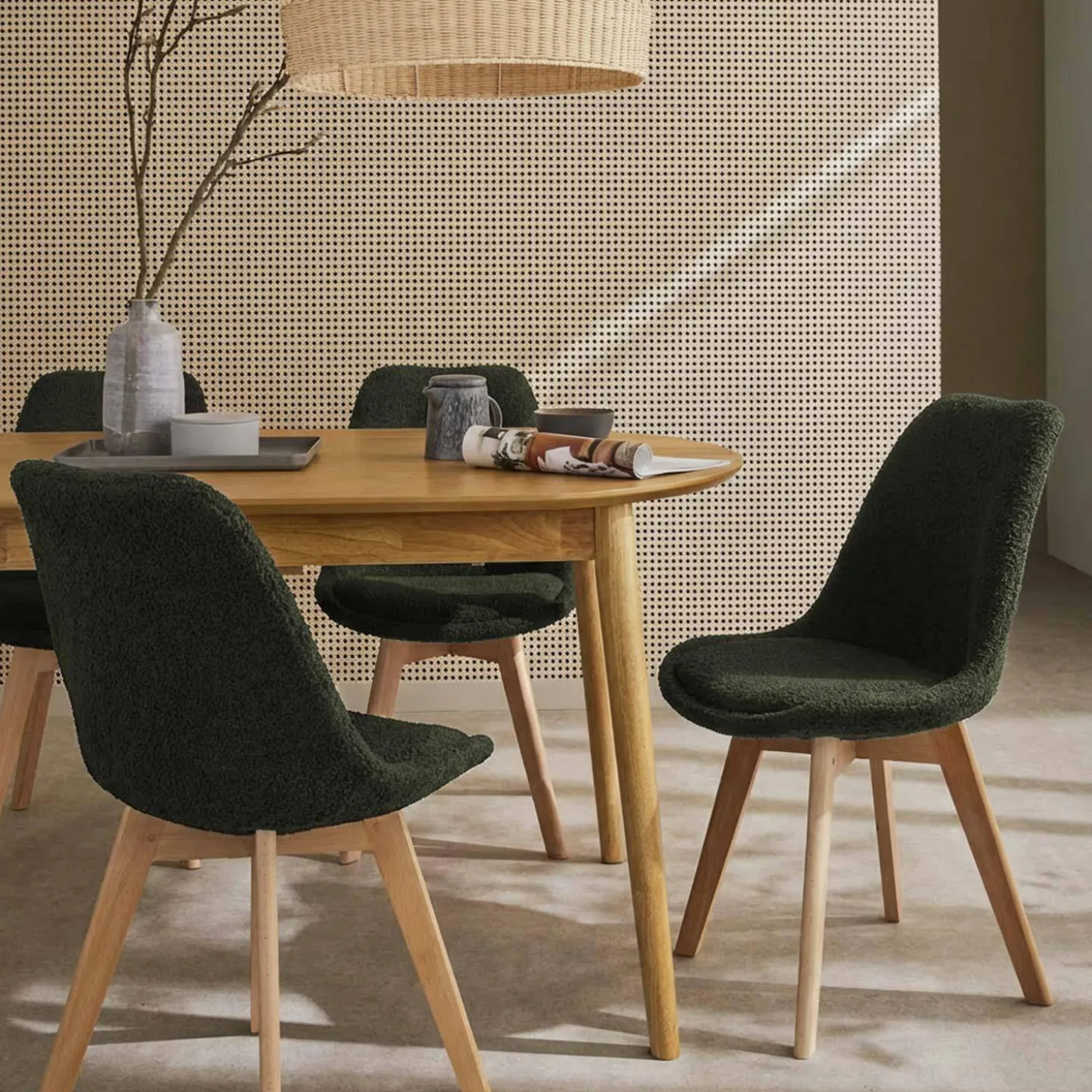 Silla escandinava de madera de haya y borreguito, set de 4