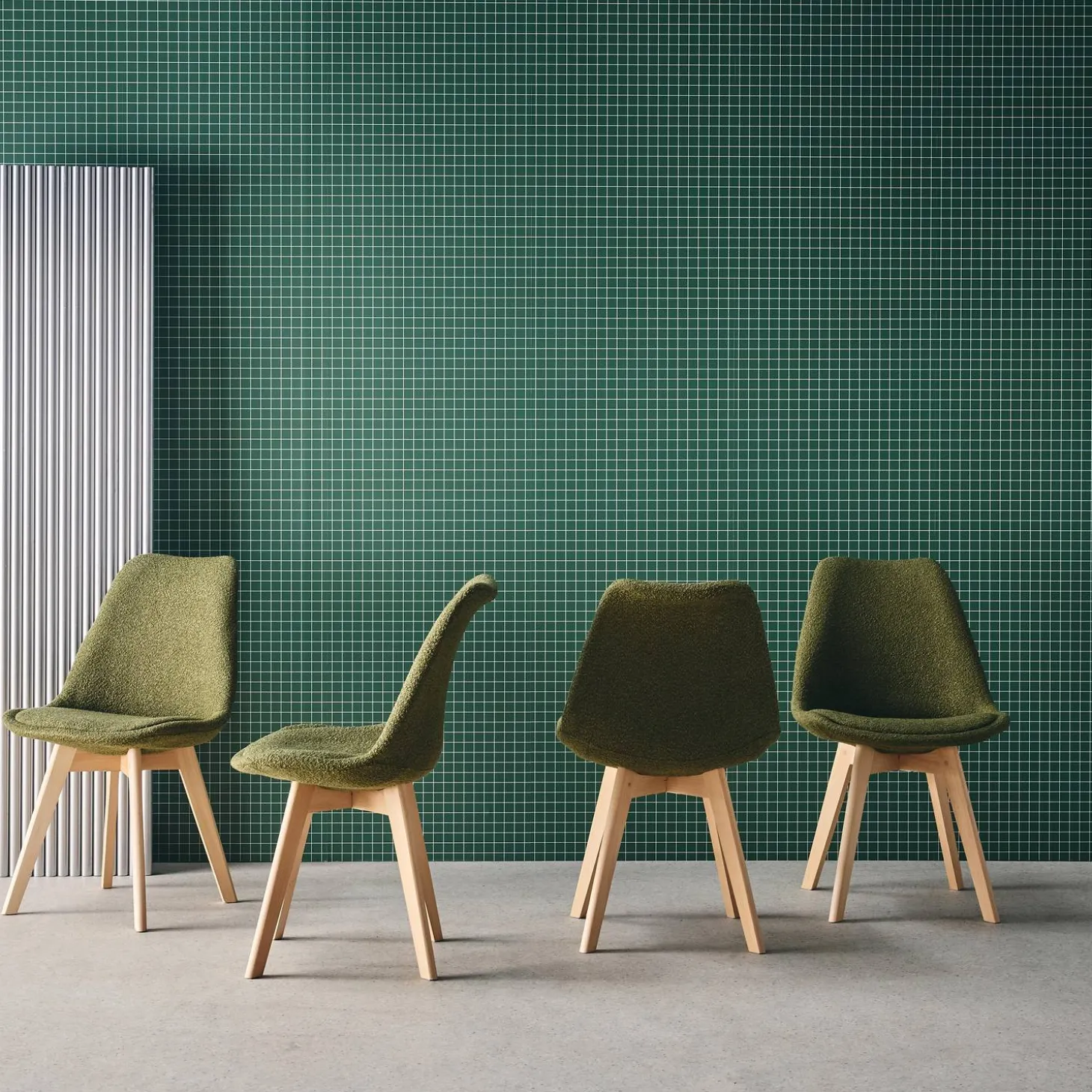 Silla escandinava de madera de haya y borreguito texturizada, set de 4