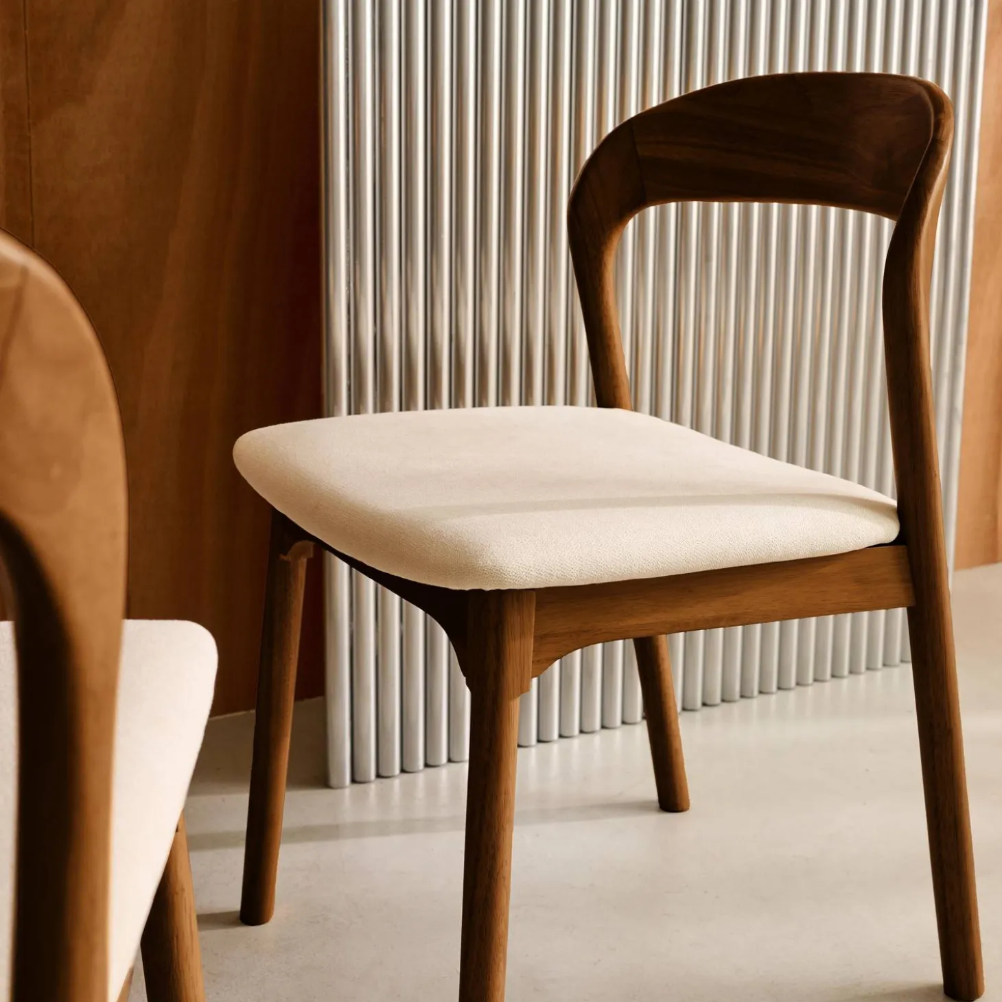 Silla vintage de madera de hevea y tela, set de 2