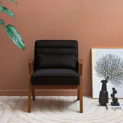 Sillón escandinavo de madera de hevea y terciopelo