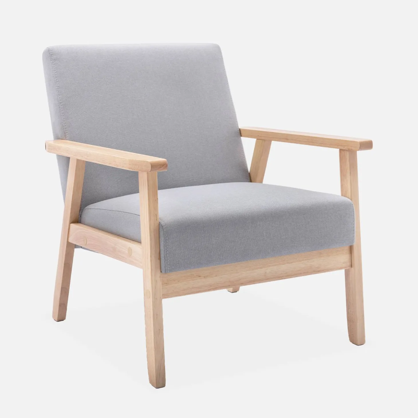 Sillón estilo escandinavo de madera y tela