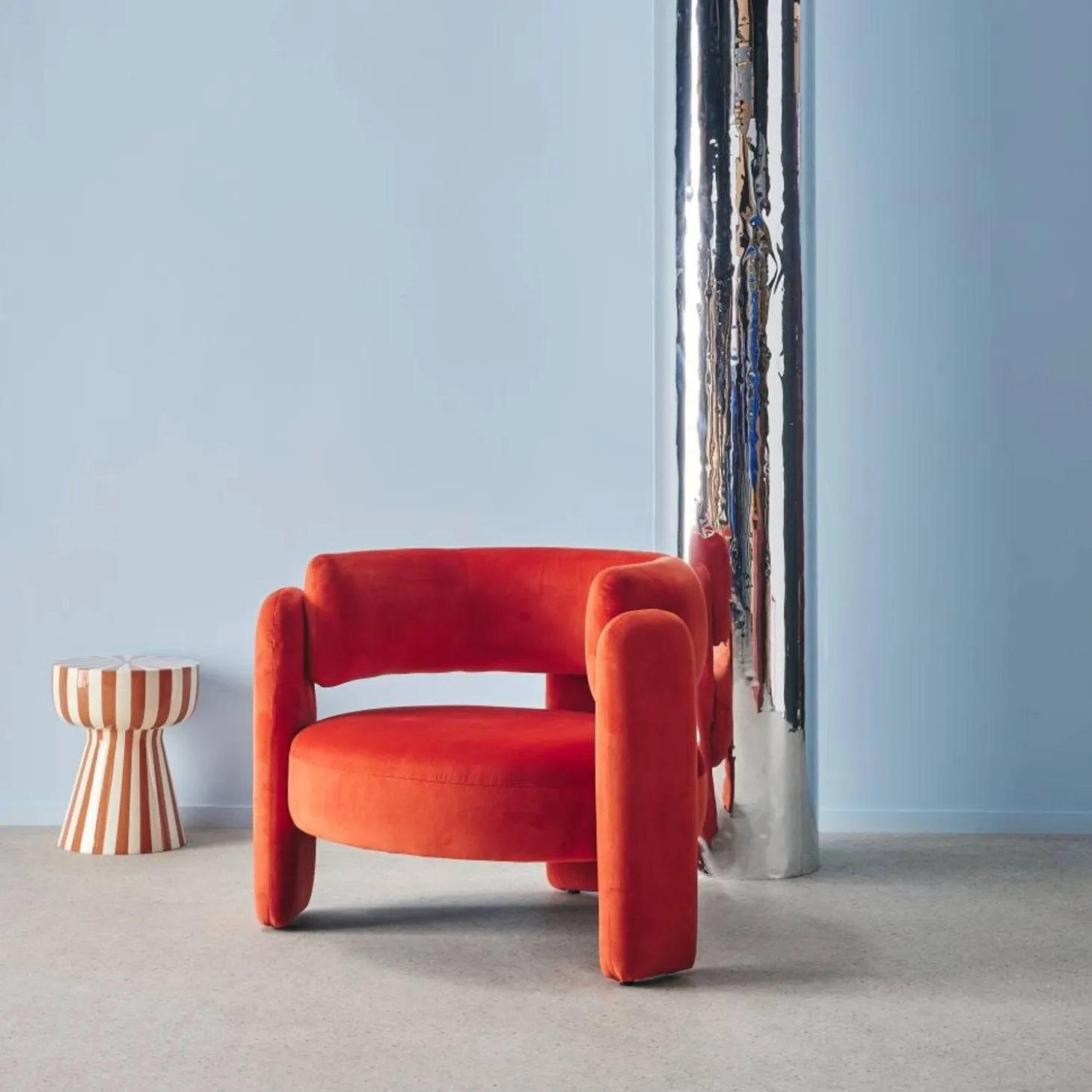 Sillón trípode en terciopelo