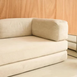 Sofá cama con futón plegable en pana y estructura cromada, 3 plazas