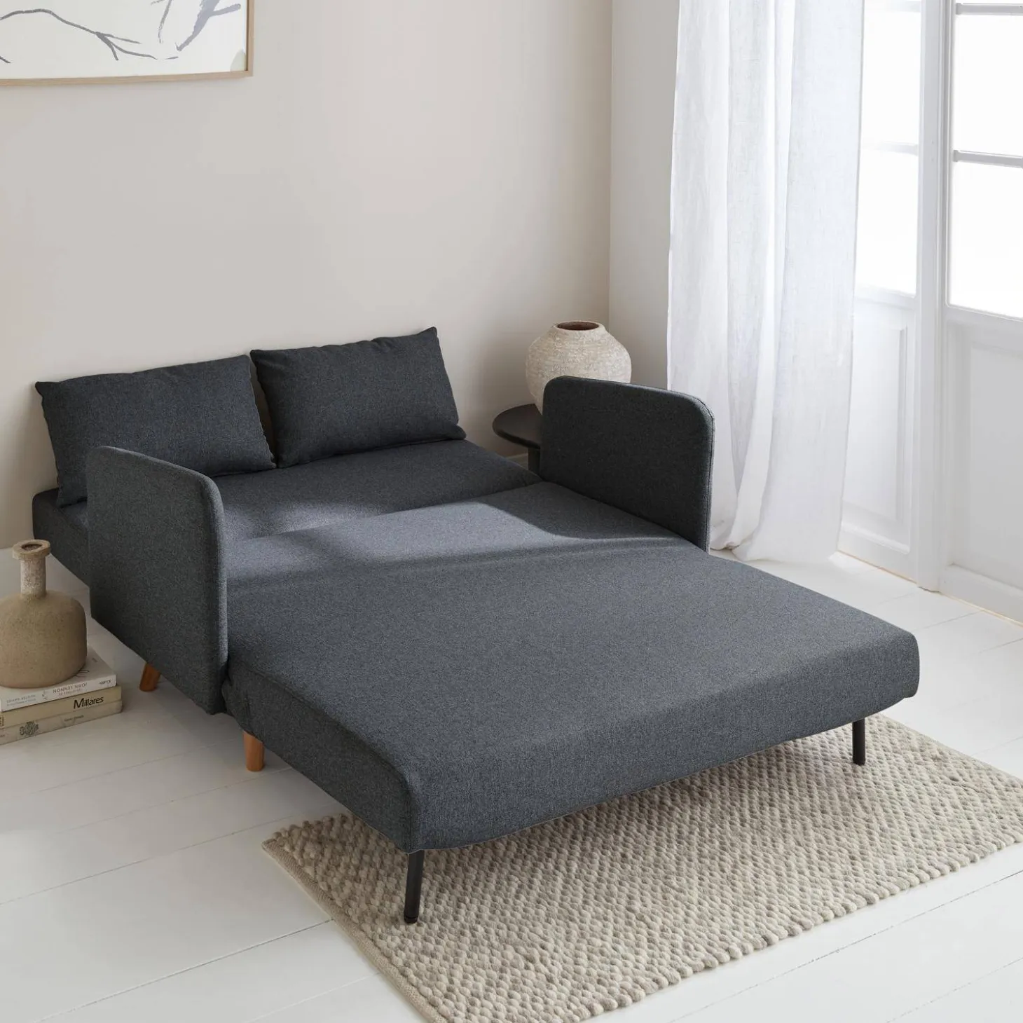 Sofá cama con patas de madera de 2 plazas