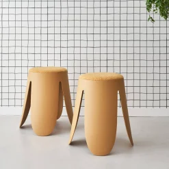 Taburete apilable con asiento texturado, set de 2