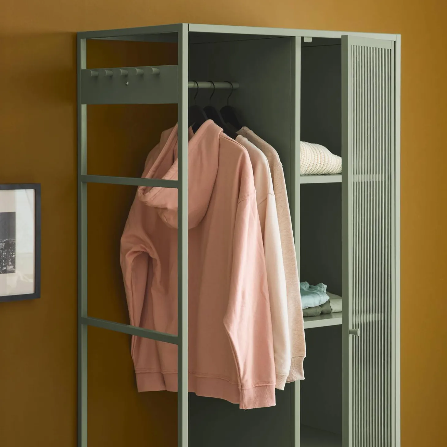 Vestidor armario industrial metal con barra + 5 espacios de almacenamiento